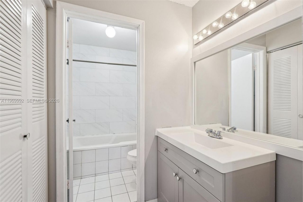 9700 SW 59th St, Cooper City, FL 33328 Photo