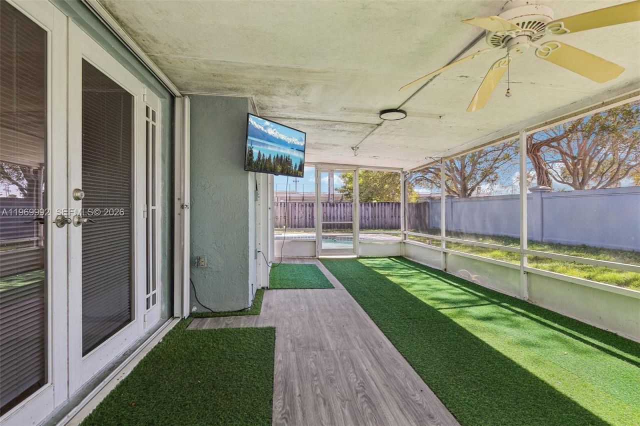 9700 SW 59th St, Cooper City, FL 33328 Photo