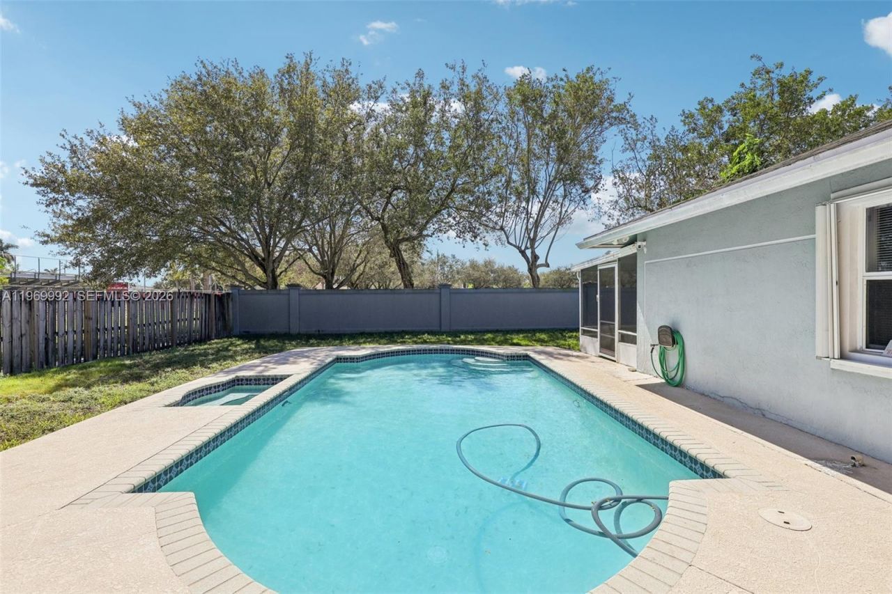 9700 SW 59th St, Cooper City, FL 33328 Photo