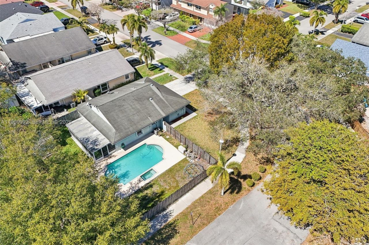 9700 SW 59th St, Cooper City, FL 33328 Photo