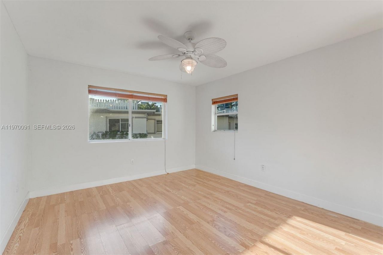 1142 99th St, Unit 23, Bay Harbor Islands, FL 33154 Photo