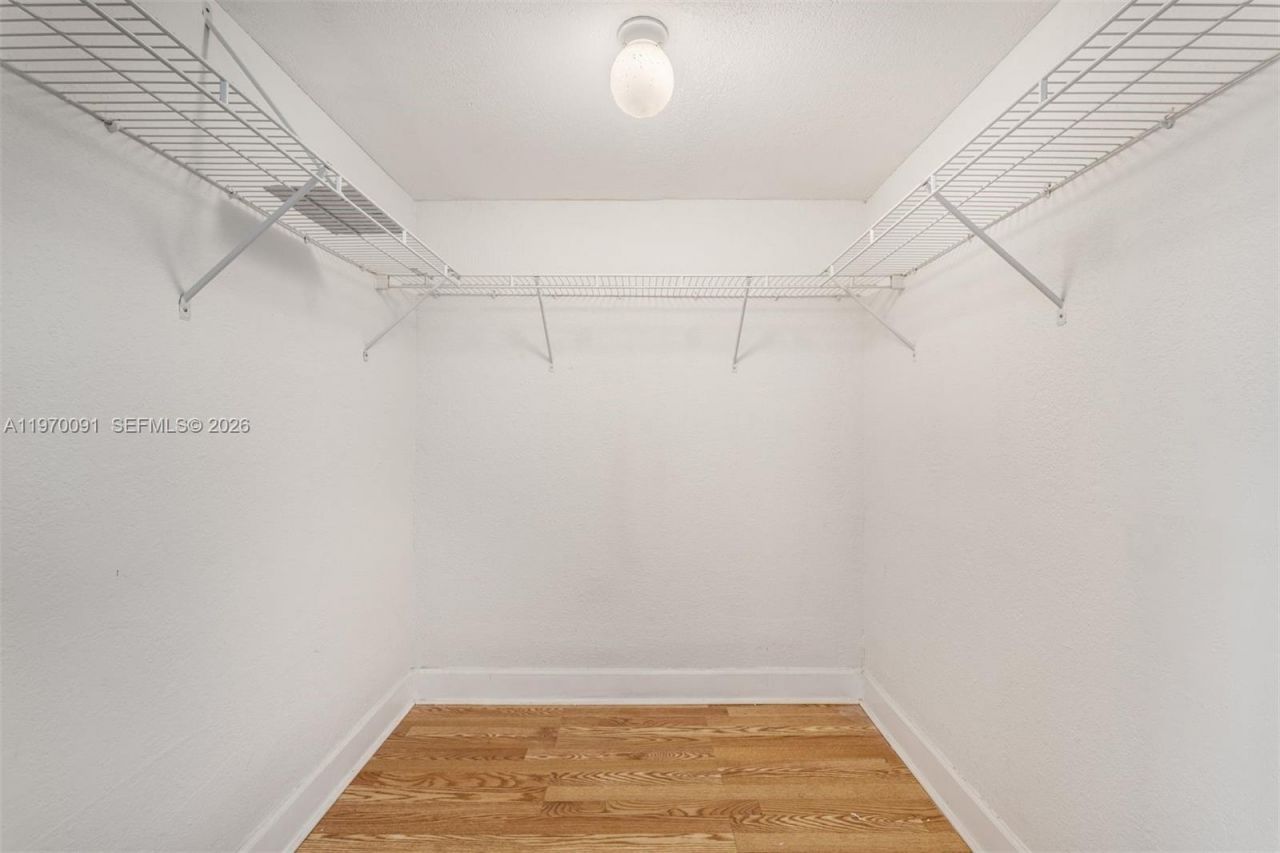 1142 99th St, Unit 23, Bay Harbor Islands, FL 33154 Photo