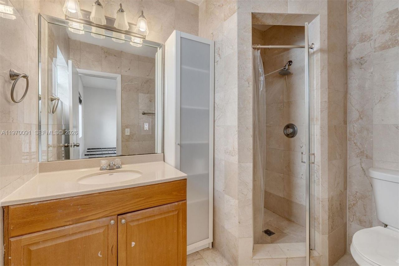 1142 99th St, Unit 23, Bay Harbor Islands, FL 33154 Photo