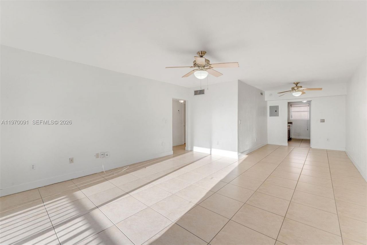 1142 99th St, Unit 23, Bay Harbor Islands, FL 33154 Photo