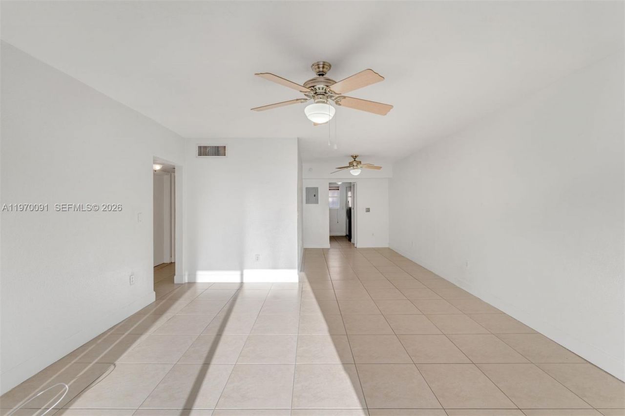 1142 99th St, Unit 23, Bay Harbor Islands, FL 33154 Photo