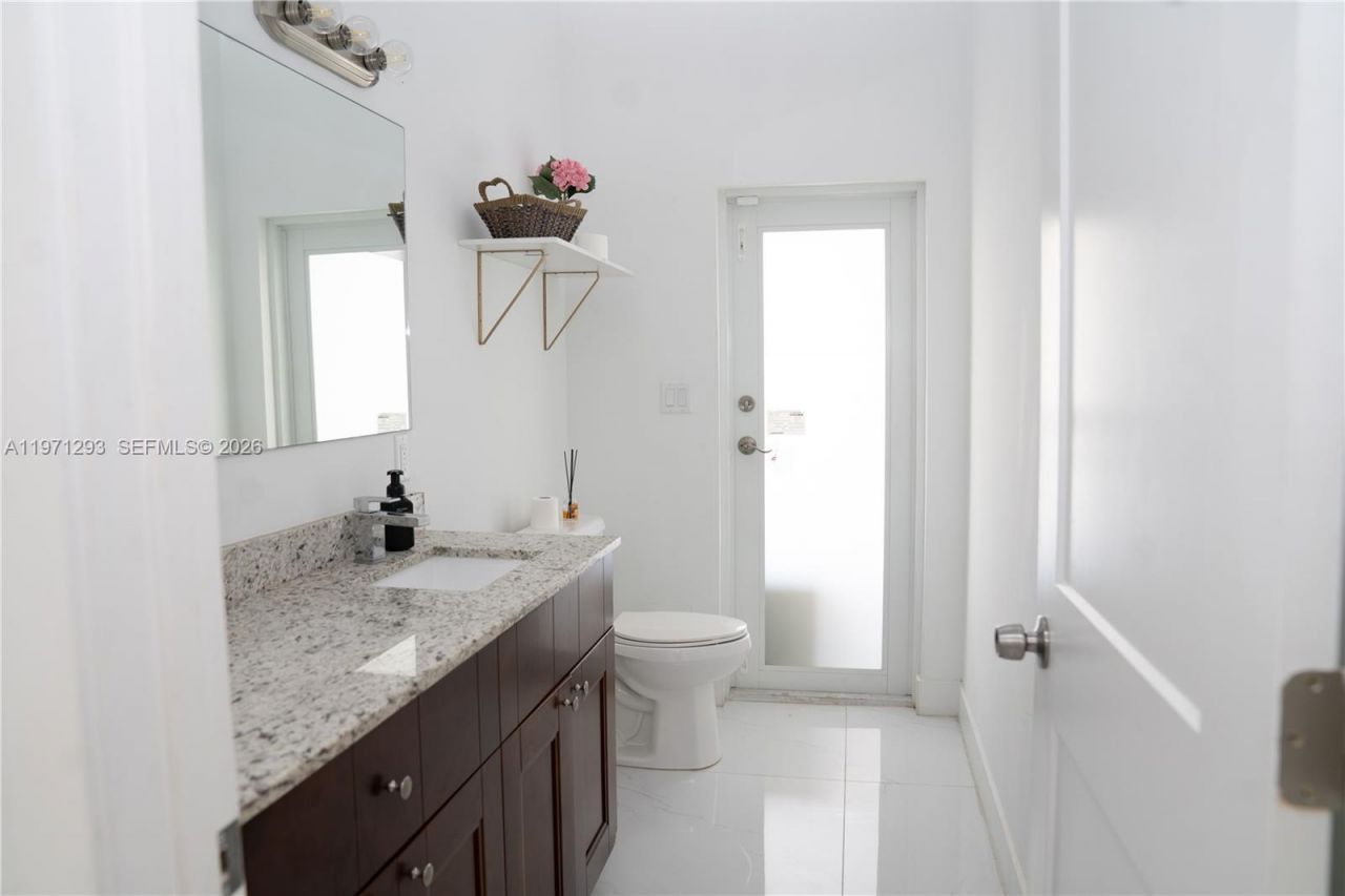 27561 SW 162nd Ct, Homestead, FL 33031 Photo
