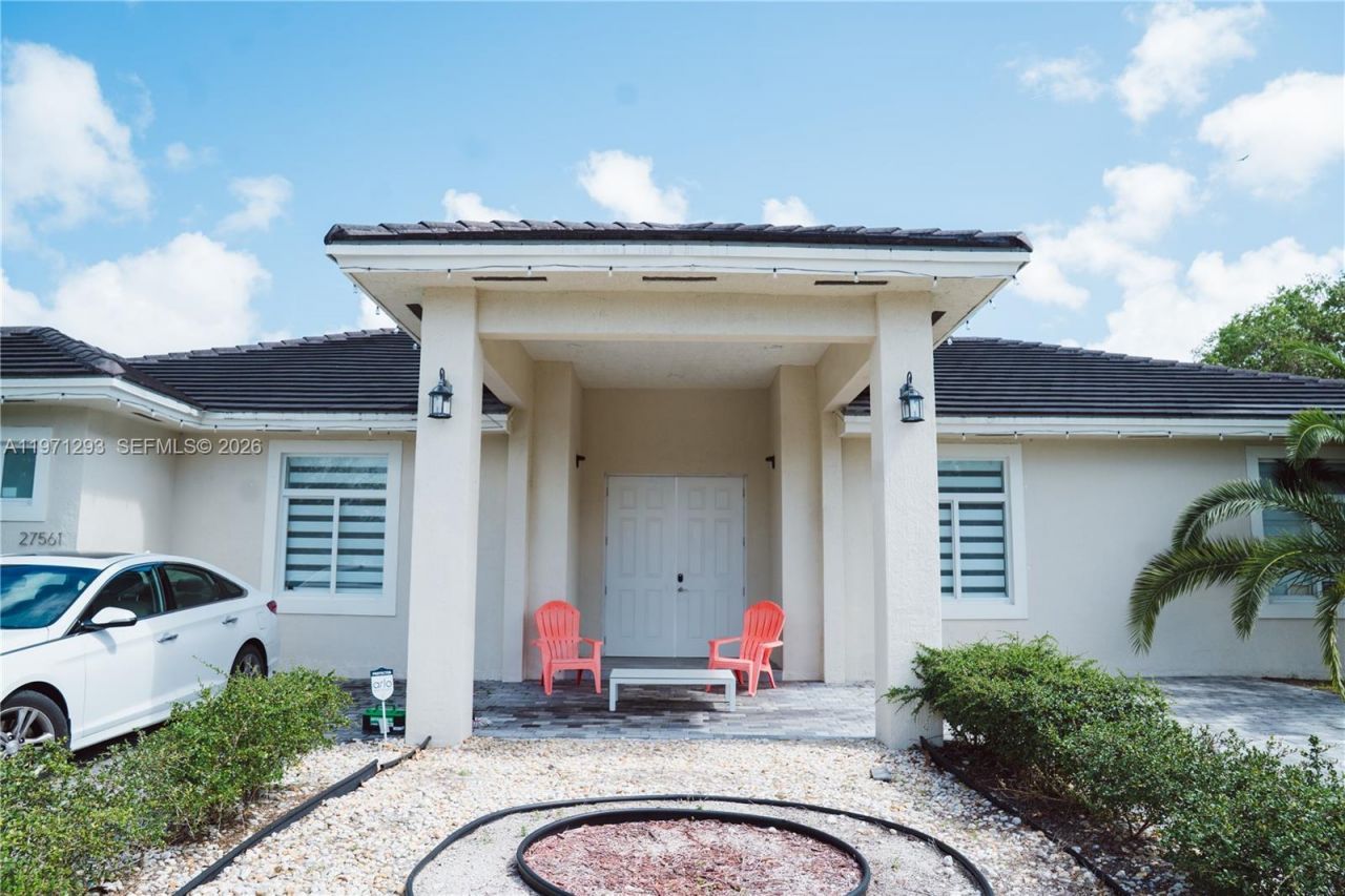 27561 SW 162nd Ct, Homestead, FL 33031 Photo