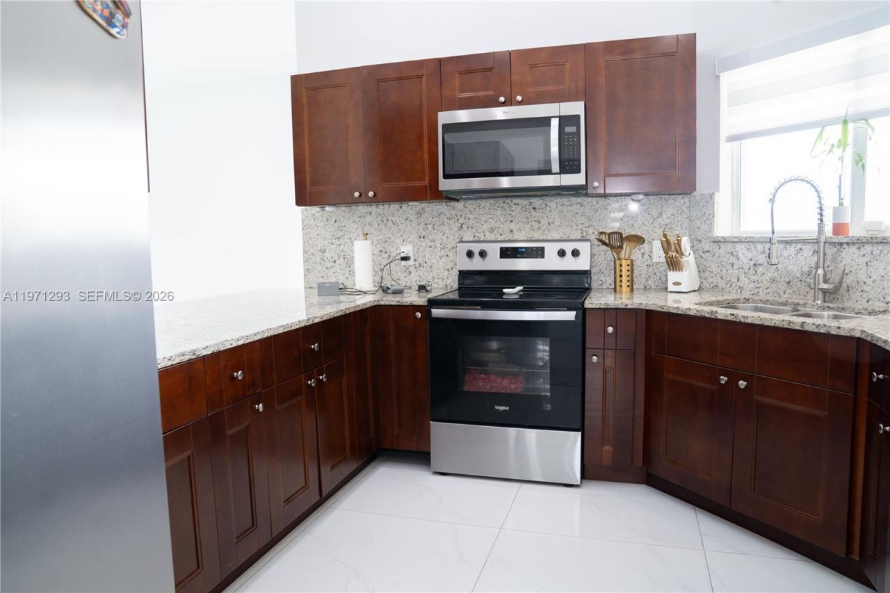 27561 SW 162nd Ct, Homestead, FL 33031 Photo