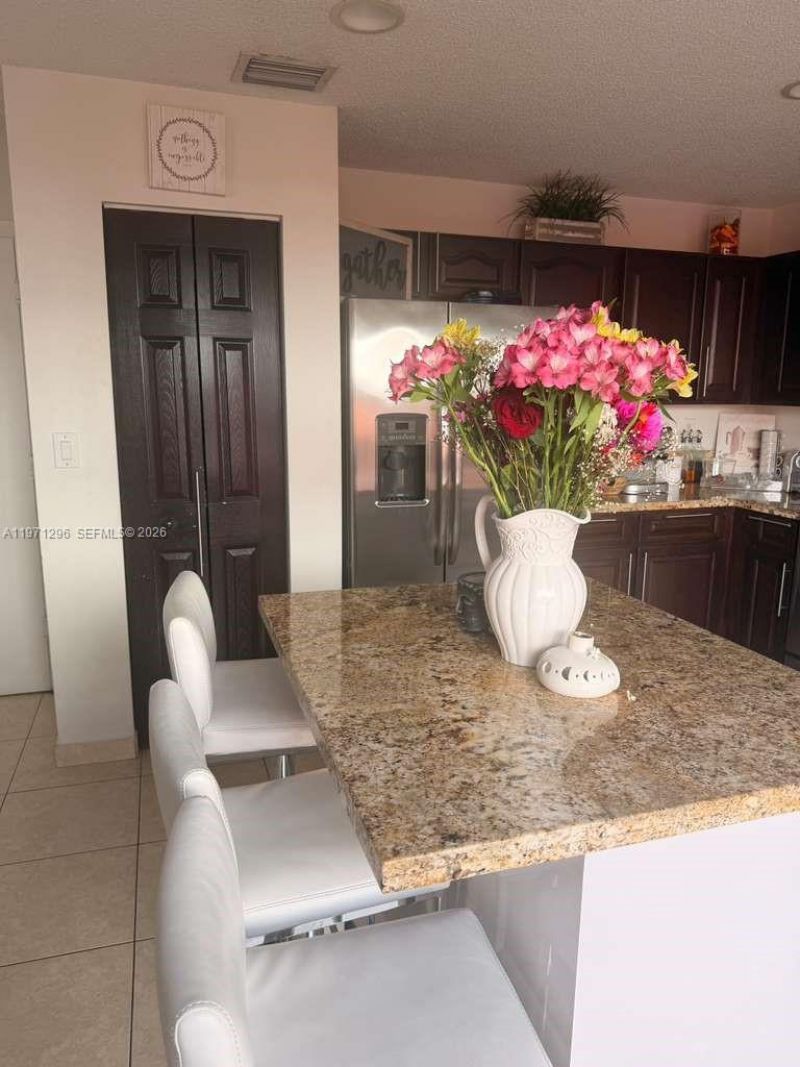 10863 NW 53 Ln, Doral, FL 33178 Photo