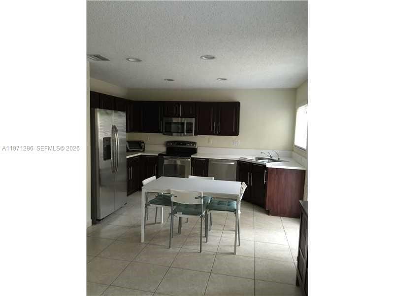 10863 NW 53 Ln, Doral, FL 33178 Photo