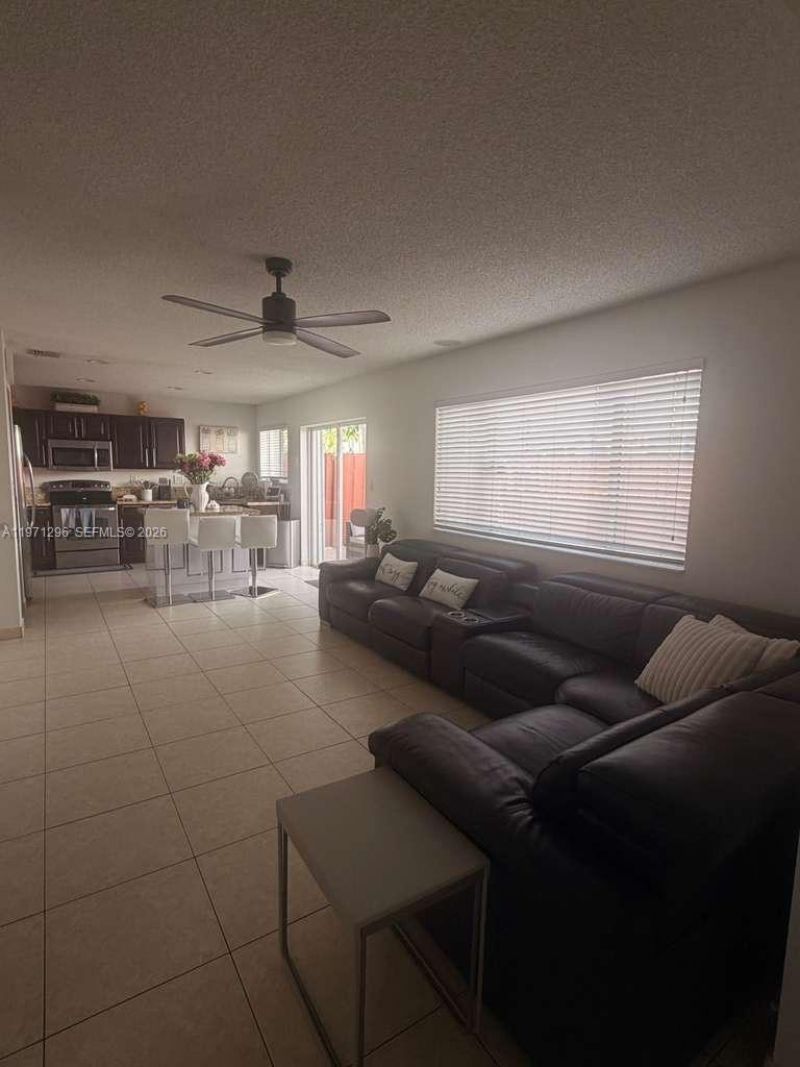 10863 NW 53 Ln, Doral, FL 33178 Photo