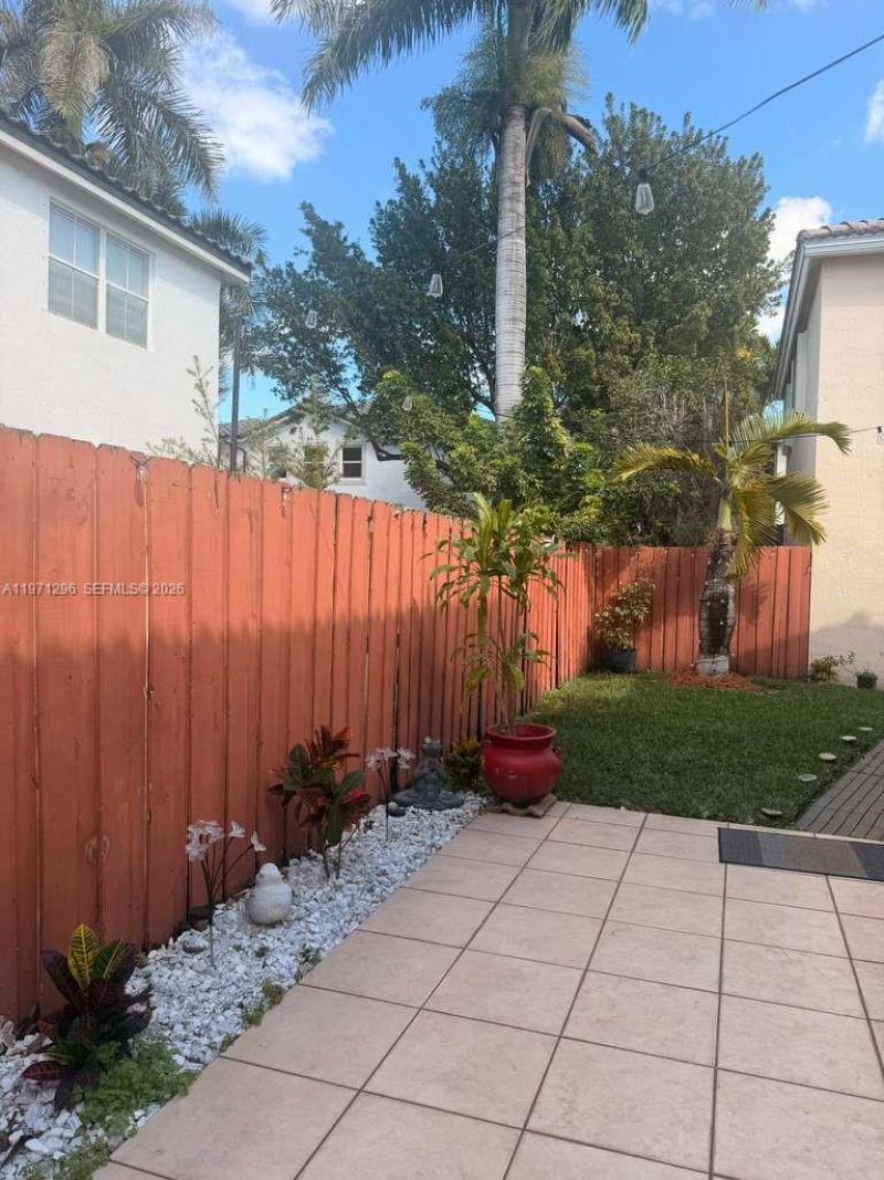 10863 NW 53 Ln, Doral, FL 33178 Photo