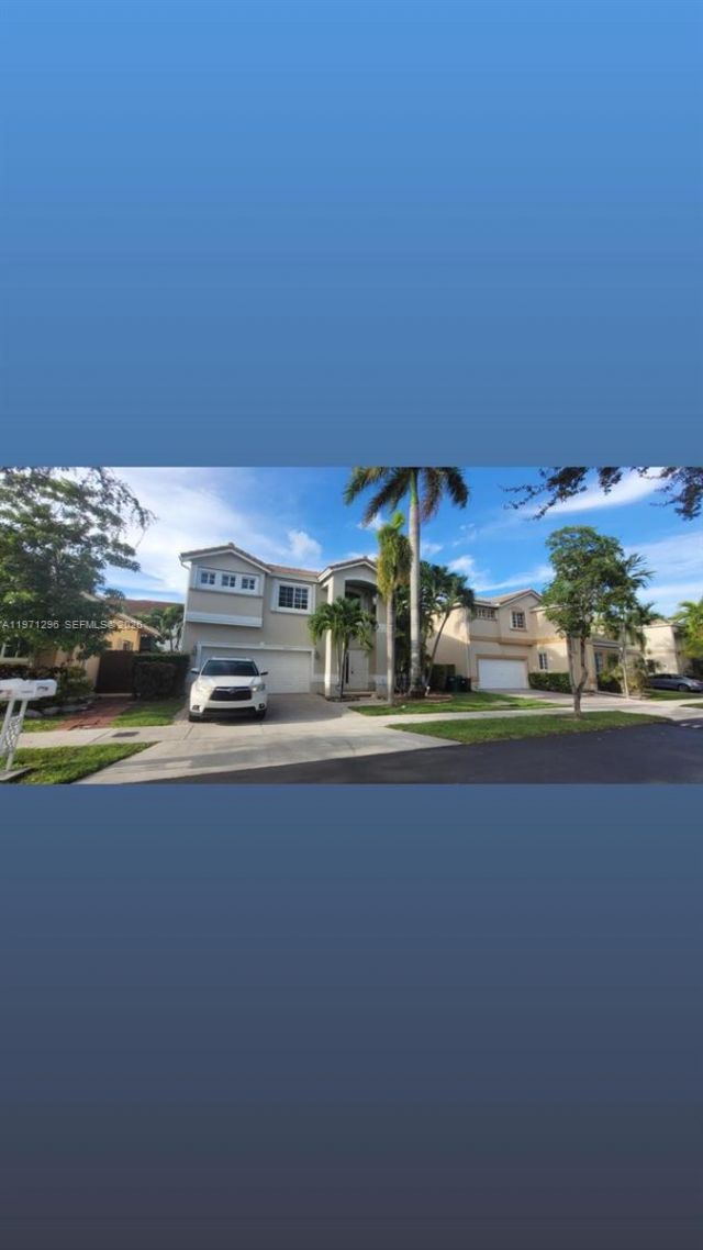 10863 NW 53 Ln, Doral, FL 33178 Photo