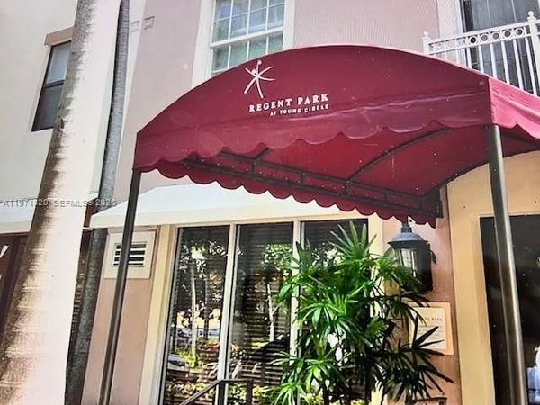 1900 Van Buren St, Unit 120B, Hollywood, FL 33020