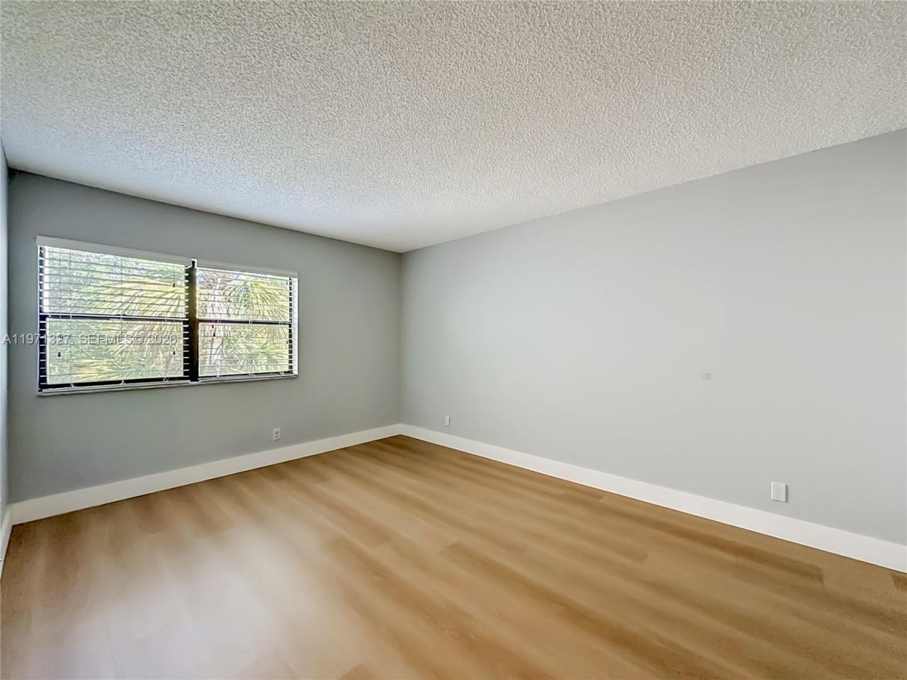 210 Lakeview Dr, Unit 306, Weston, FL 33326 Photo