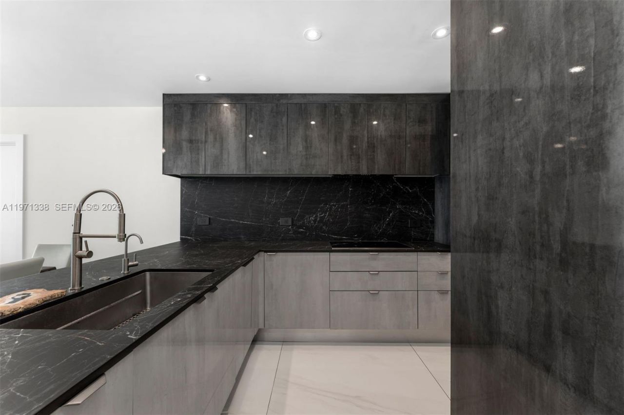 900 Biscayne Blvd, Unit 4202, Miami, FL 33132 Photo