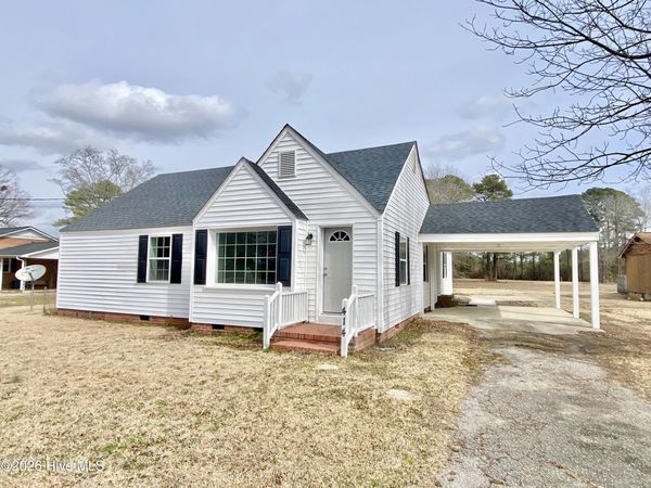 414 W Main Street, Micro, NC 27555