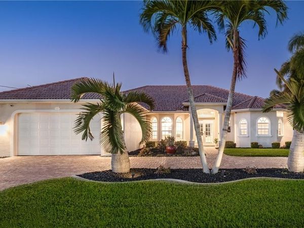 1505 SE 4th ST, CAPE CORAL, FL 33990