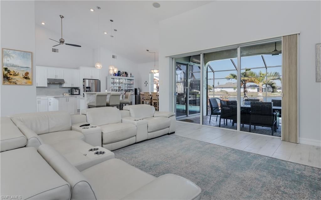 1505 SE 4th St, Cape Coral, FL 33990 Photo