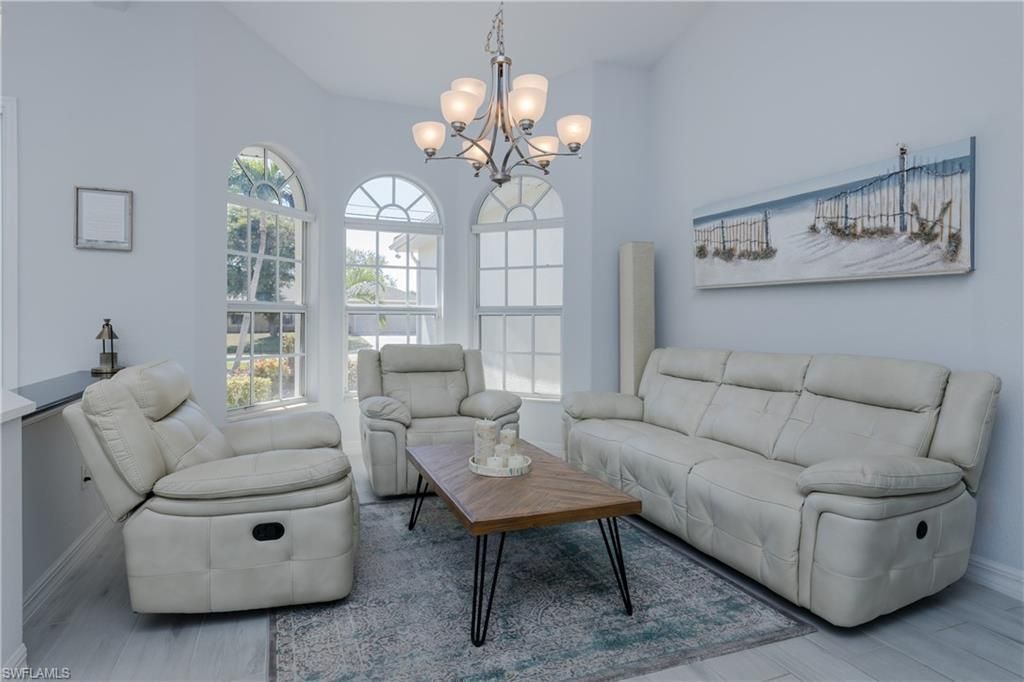 1505 SE 4th St, Cape Coral, FL 33990 Photo