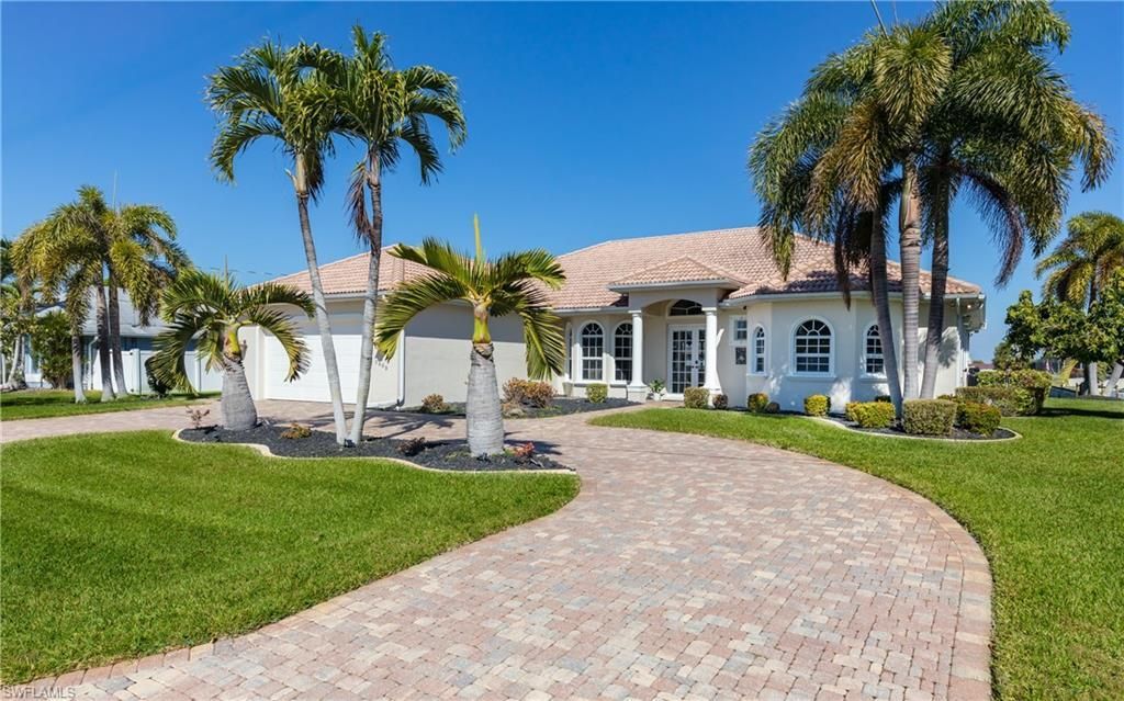 1505 SE 4th St, Cape Coral, FL 33990 Photo