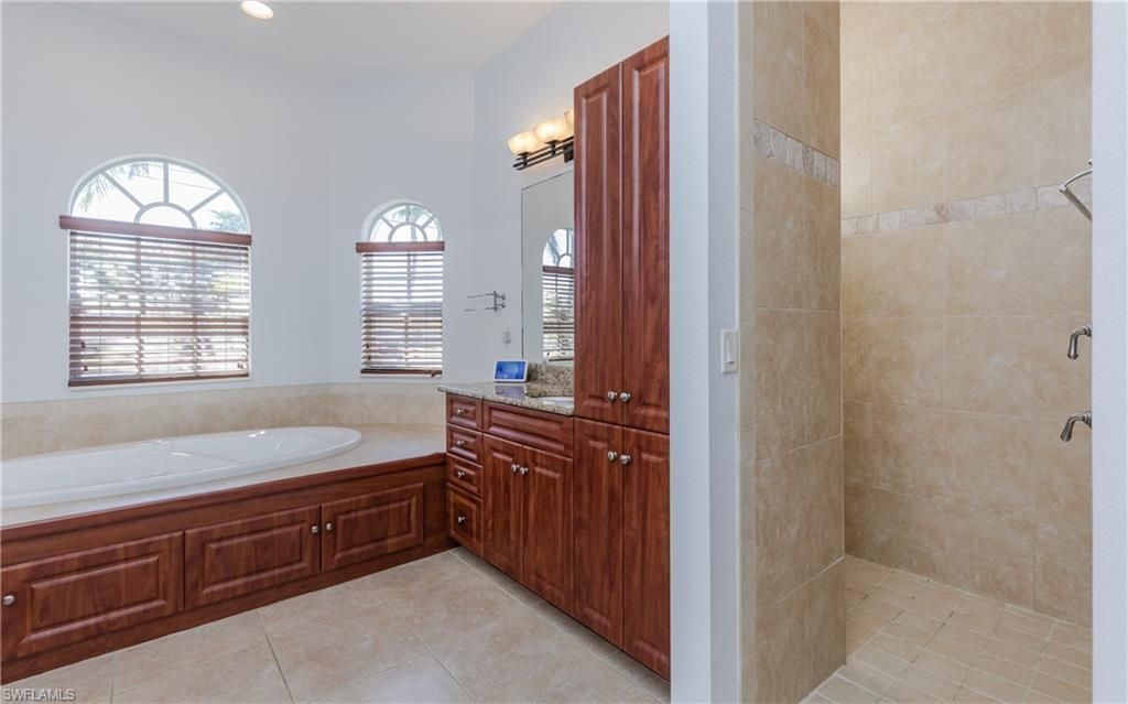 1505 SE 4th St, Cape Coral, FL 33990 Photo