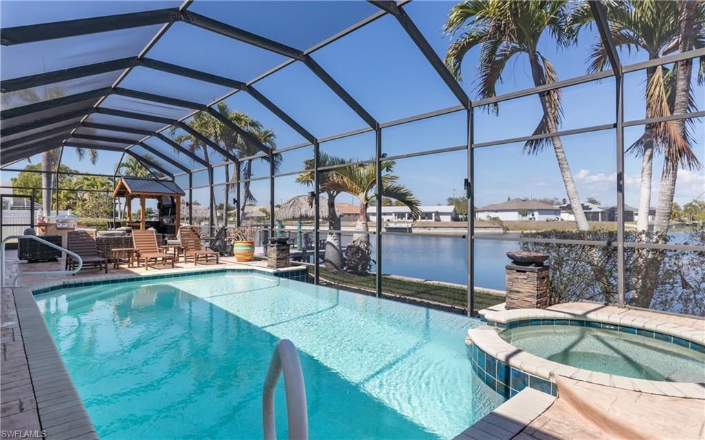 1505 SE 4th St, Cape Coral, FL 33990 Photo