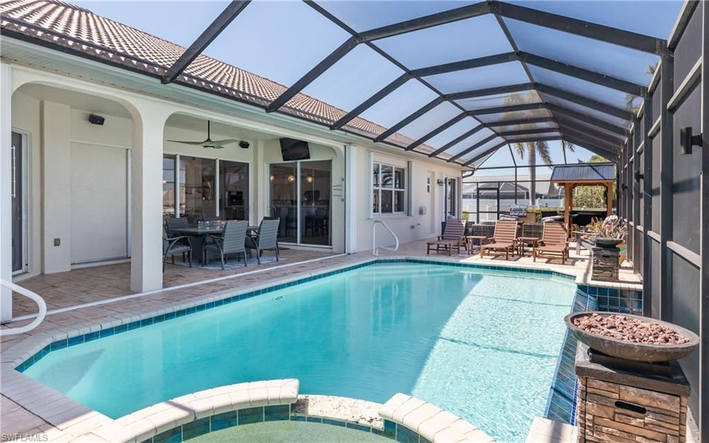 1505 SE 4th St, Cape Coral, FL 33990 Photo