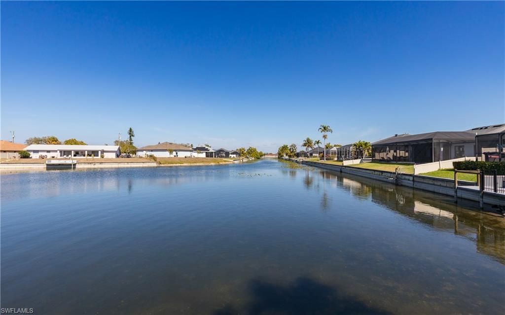 1505 SE 4th St, Cape Coral, FL 33990 Photo