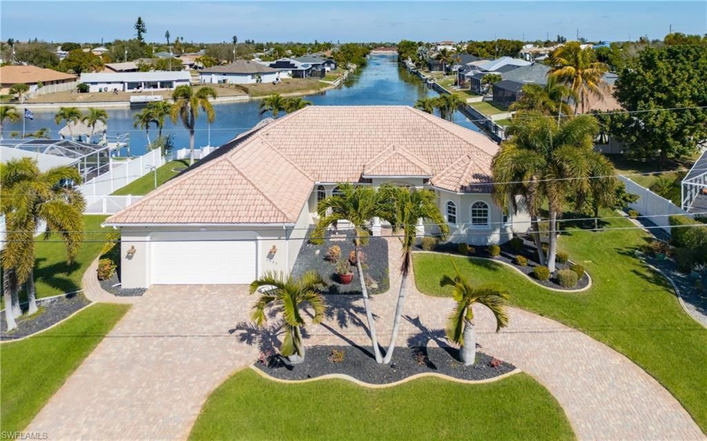 1505 SE 4th St, Cape Coral, FL 33990 Photo