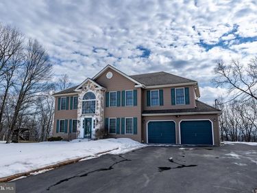 337 CLICKO LANE, EAST STROUDSBURG, PA 18301