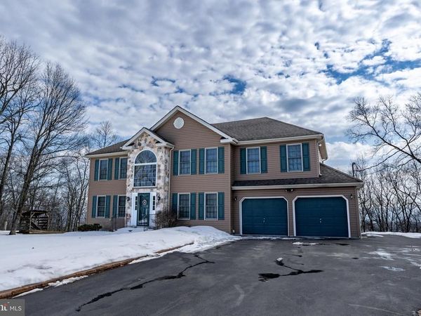 337 CLICKO LANE, EAST STROUDSBURG, PA 18301