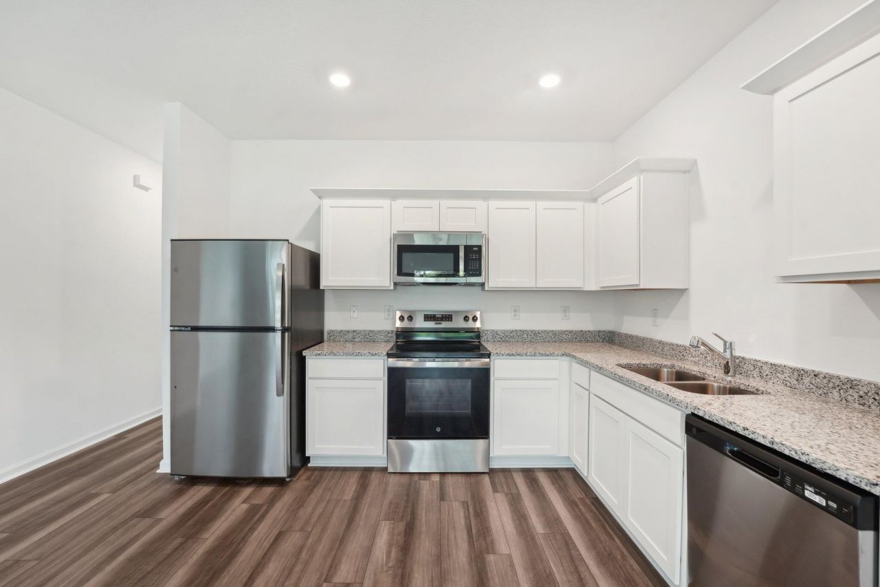 143 Cotton Leaf Boulevard Photo 8