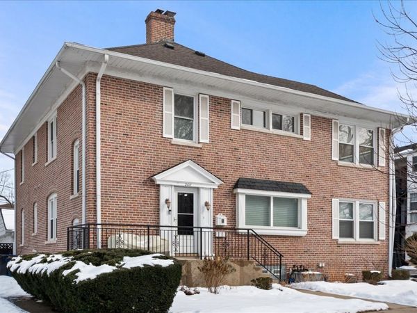 2611 Walnut Avenue, Evanston, IL 60201