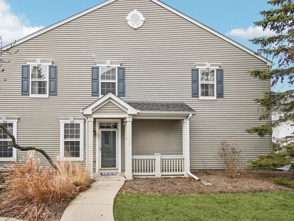 330 S Litchfield Drive, Round Lake, IL 60073