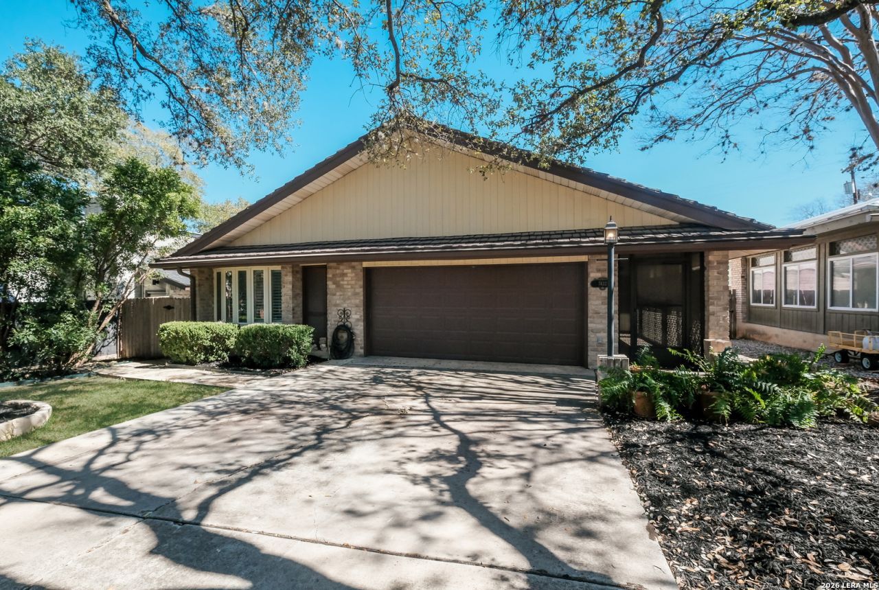 7422 Dove Mountain, San Antonio, TX 78209 Main Photo