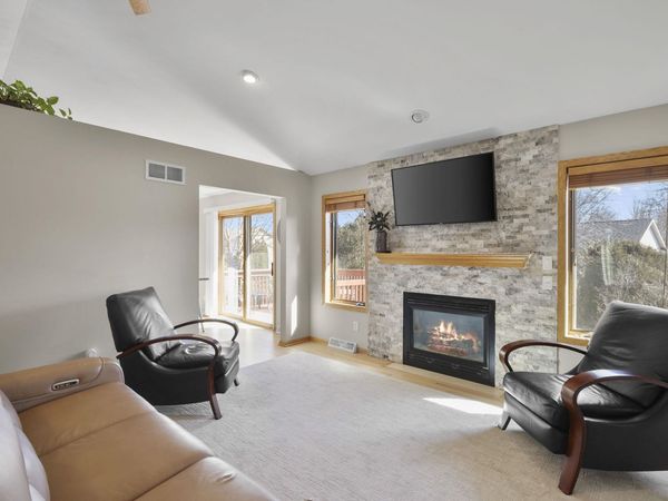 5915 Running Deer Trail, McFarland, WI 53558