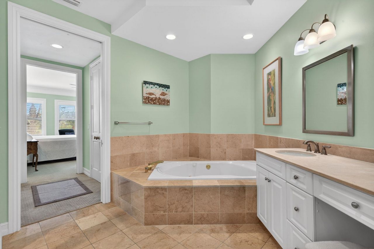 5675 Baltusrol Ct, Unit 1B, Sanibel, FL 33957 Photo