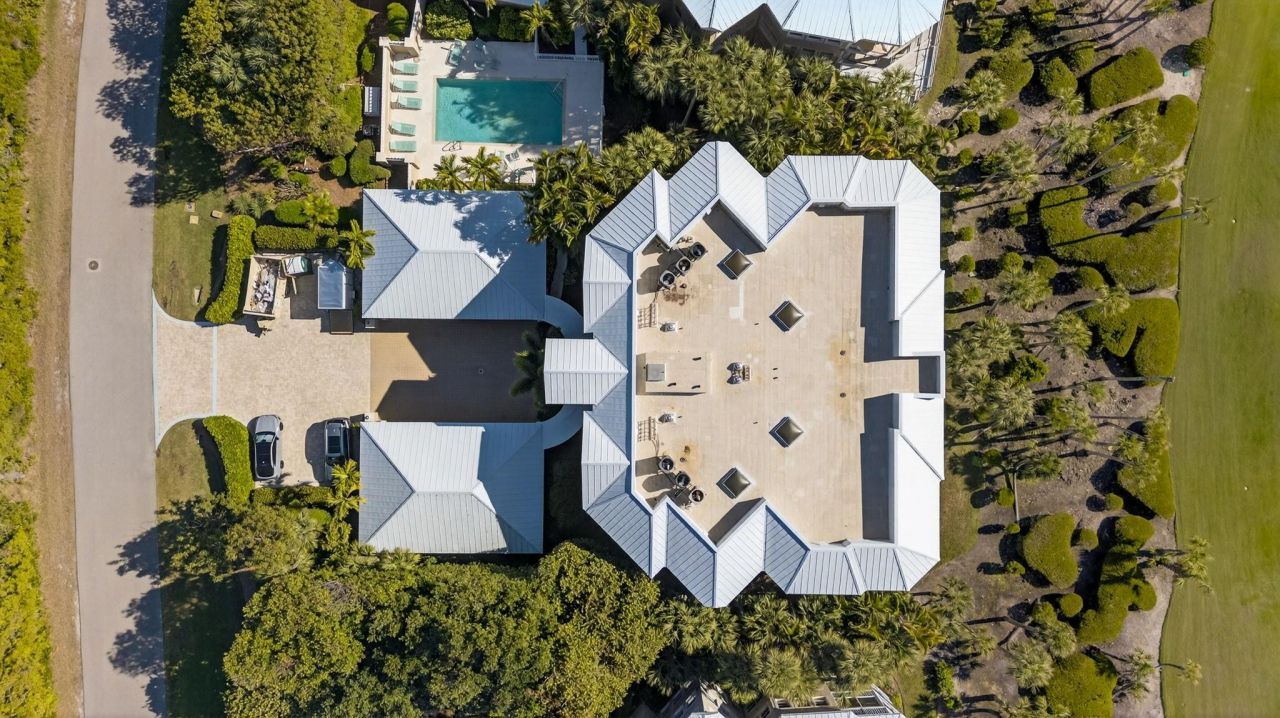 5675 Baltusrol Ct, Unit 1B, Sanibel, FL 33957 Photo