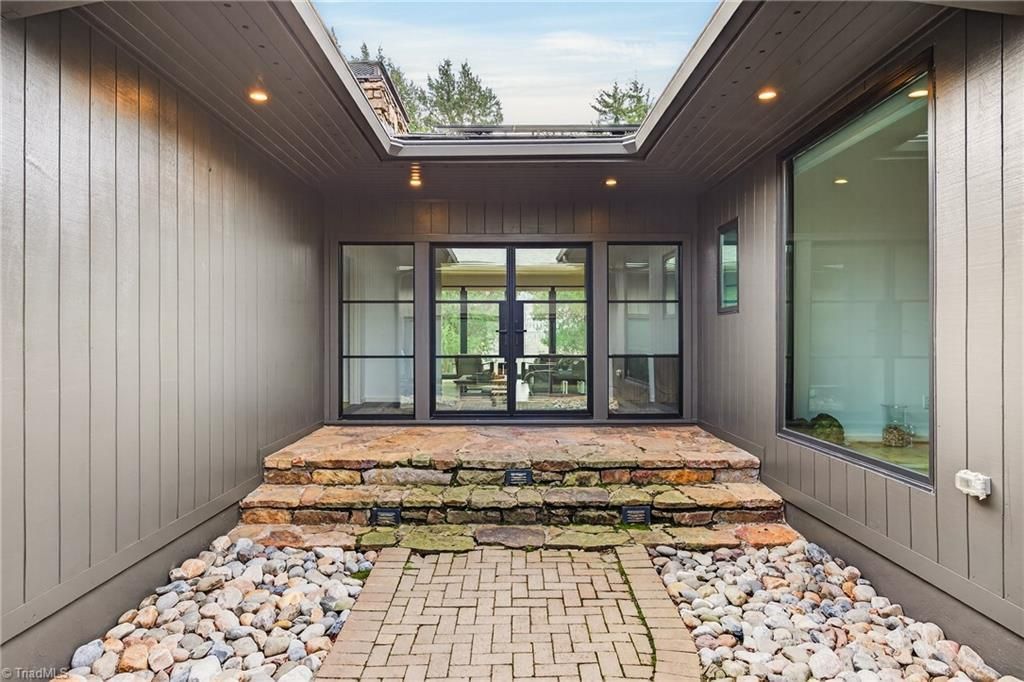 3171 Milhaven Lake Drive, Winston-Salem, NC 27106 Main Photo