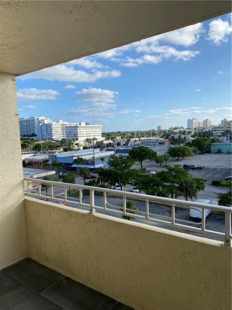 900 NE 18th Avenue, Unit 608, Fort Lauderdale, FL 33304 Photo