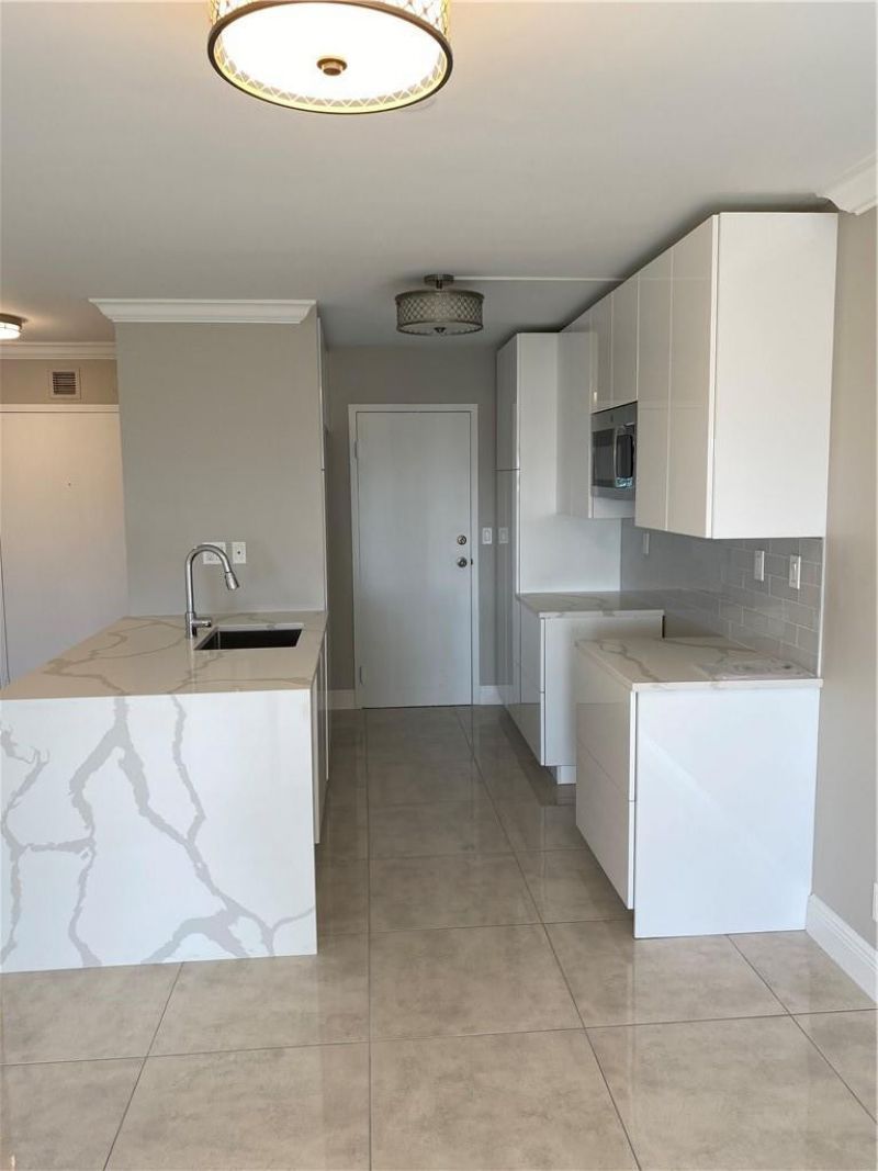 900 NE 18th Avenue, Unit 608, Fort Lauderdale, FL 33304 Photo