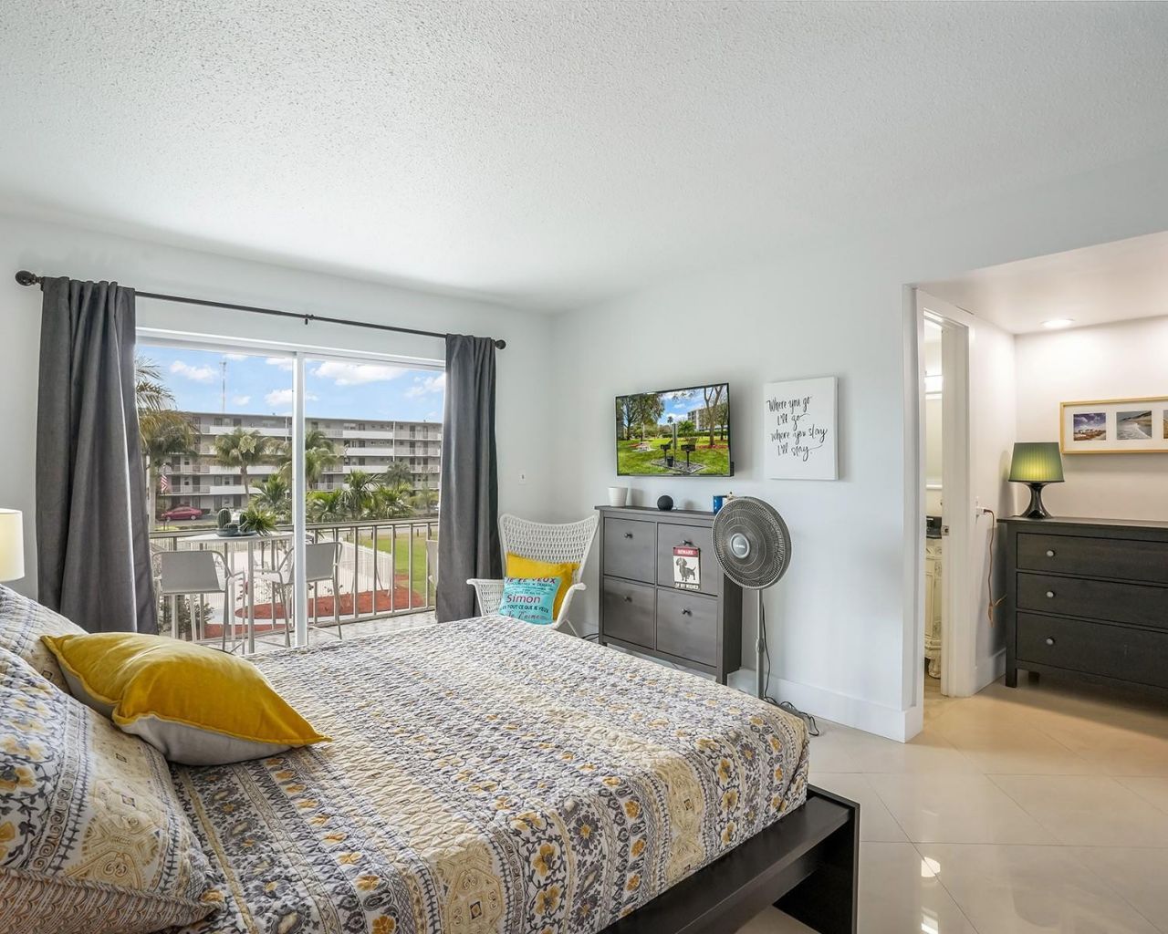 4700 Washington Street, Unit 301, Hollywood, FL 33021 Photo