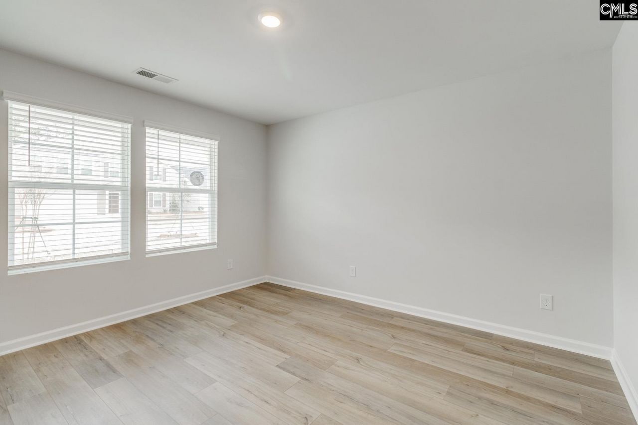 3020 Hallsdale Drive Photo 4