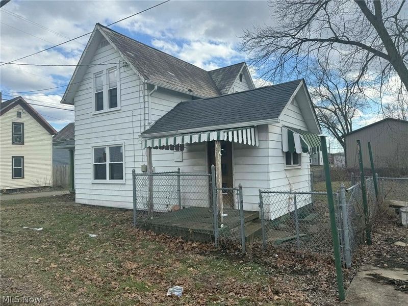 230 2nd Drive SW, New Philadelphia, OH 44663 Photo 1