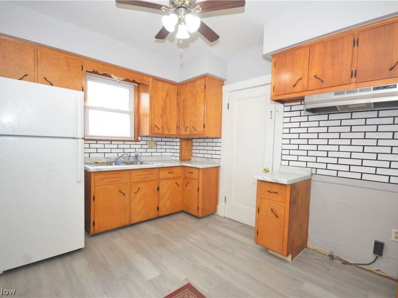 1591 Pilgrim Street, Akron, OH 44305 Photo 9