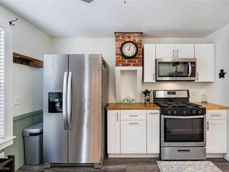 11743 Peckham Avenue, Hiram, OH 44234 Photo 3