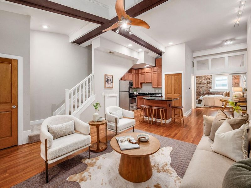 1276 N High Street, Unit 402, Columbus, OH 43201 Photo 5