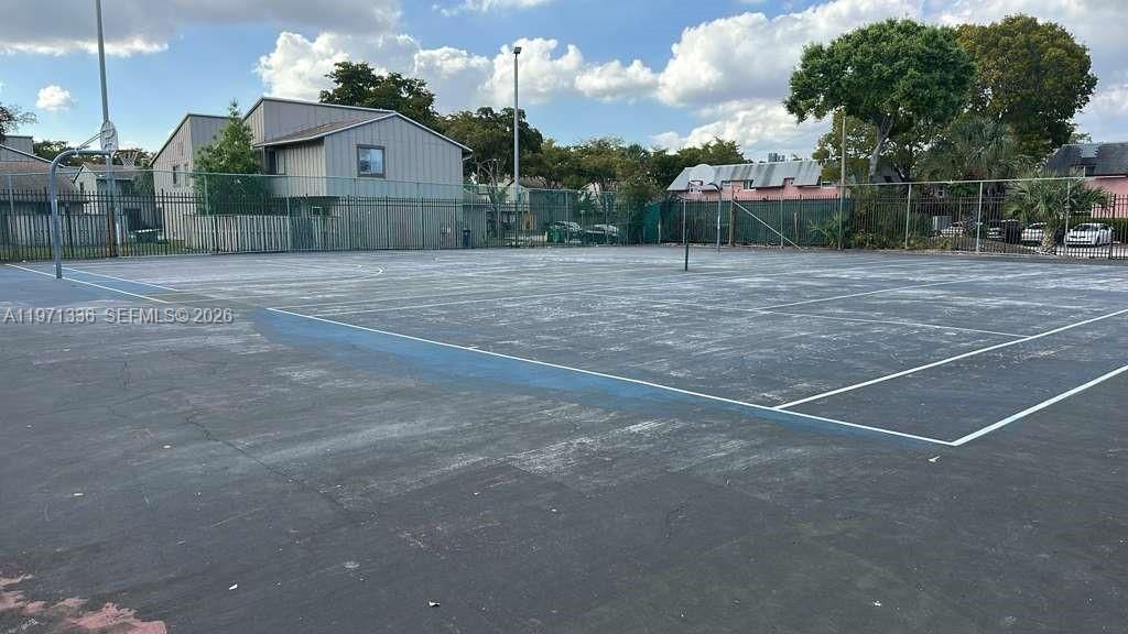 5630 NW 21st St, Unit 31-C, Lauderhill, FL 33313 Photo
