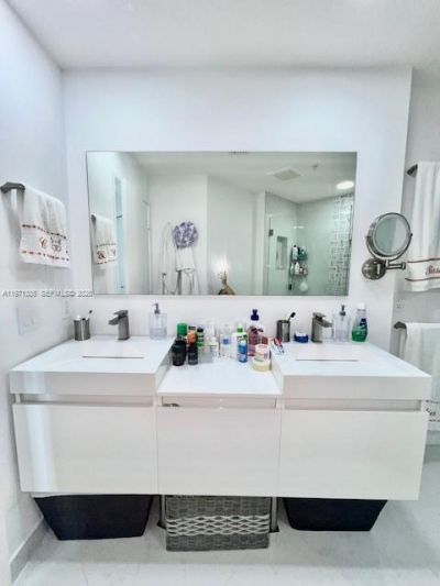 79 SW 12th St , Unit 1806, Miami, FL 33130 Photo